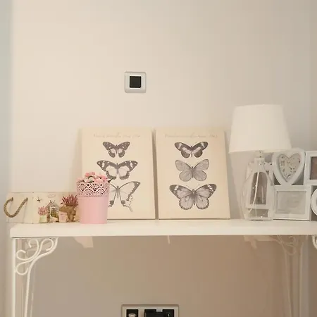 Sweet Apartment *